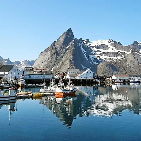 Holiday Gravdal